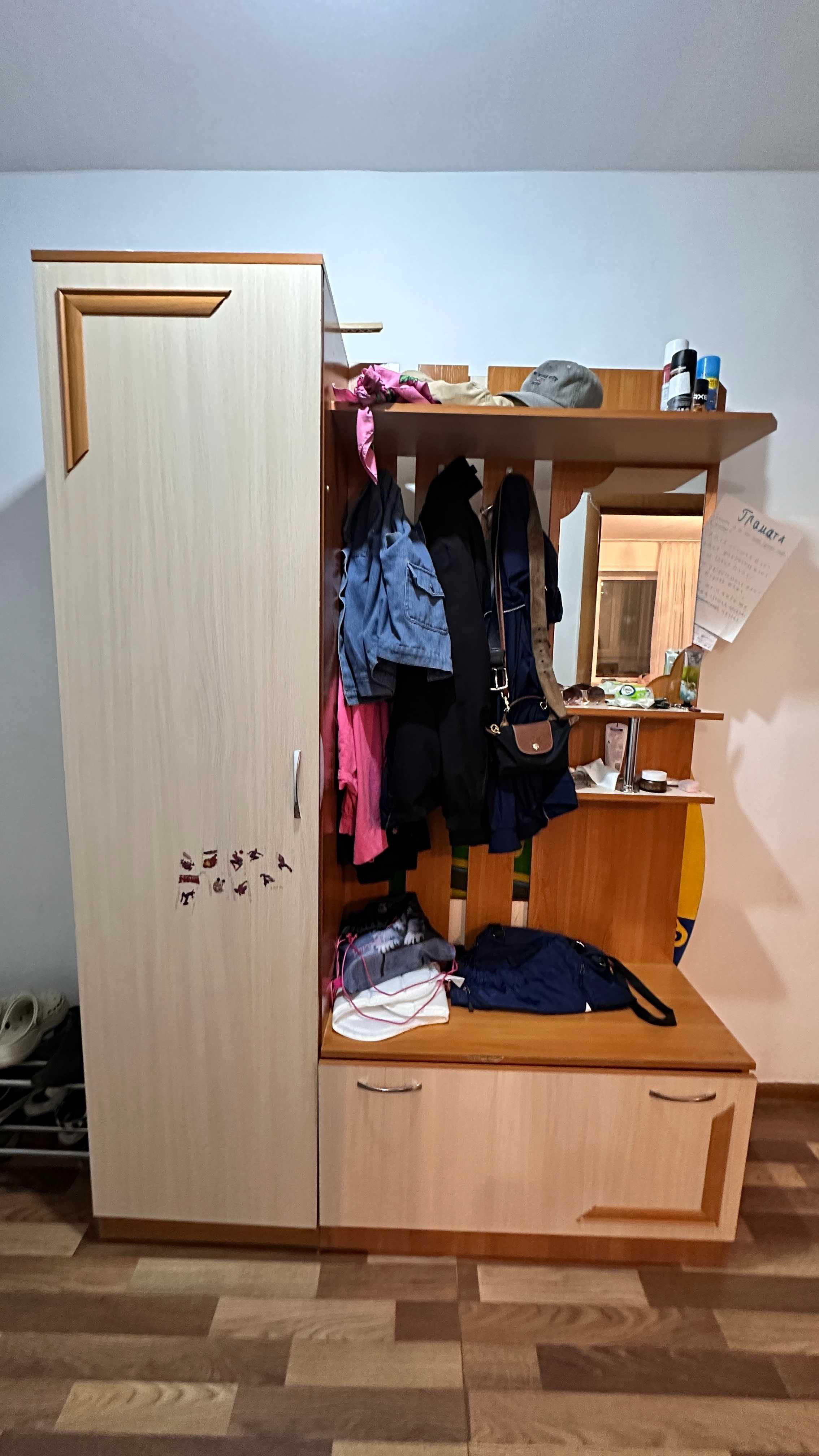 Продам прихожую б/у, состояние удовлетворительное