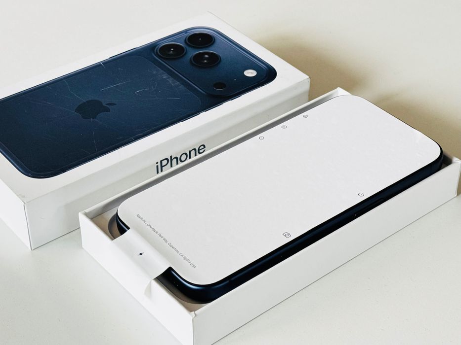 НОВ! Iphone 17 Pro 256GB Blue Гаранция 1 година
