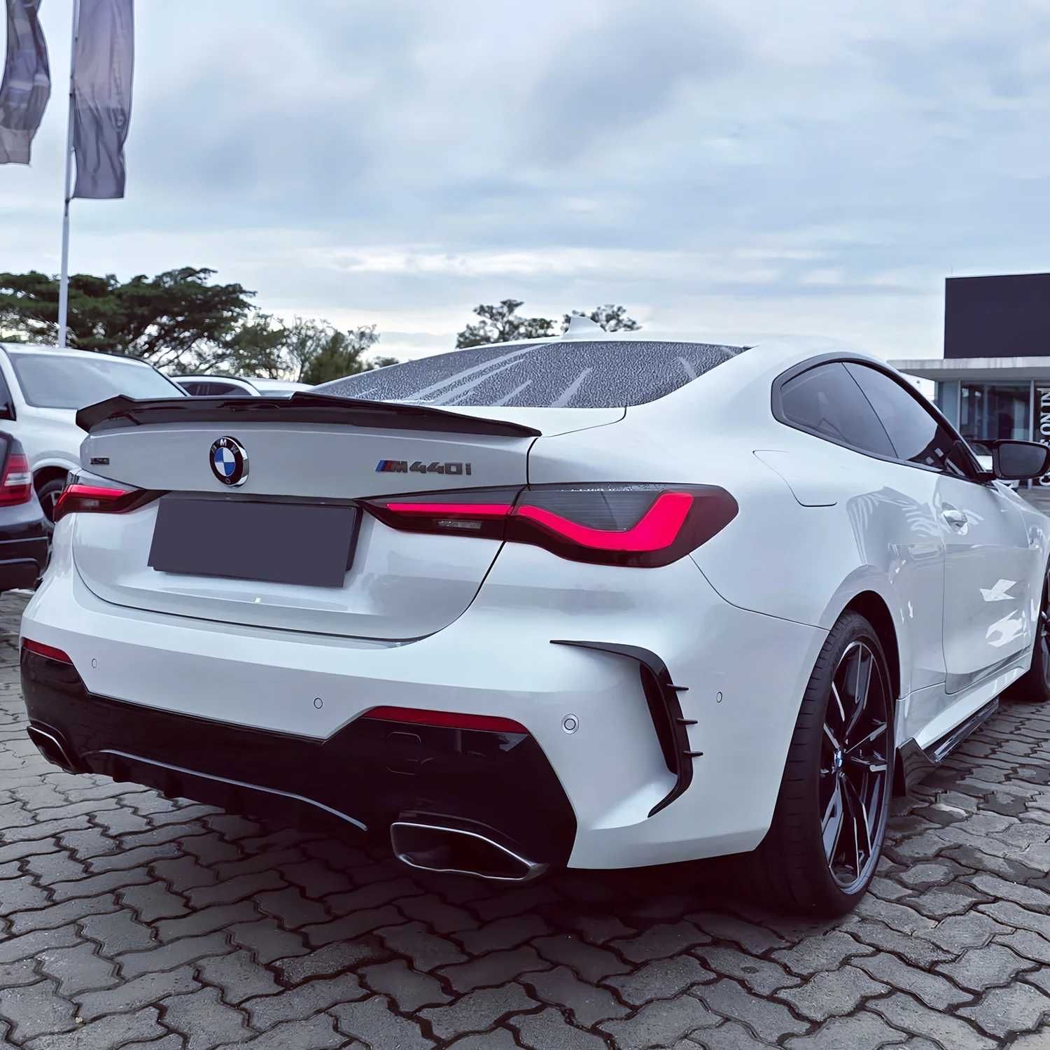 Eleron Lip Portbagaj Codita BMW G22 Coupe, Model PSM, Negru Lucios
