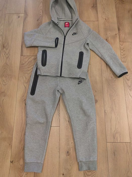 Детски екип Nike Tech Fleece