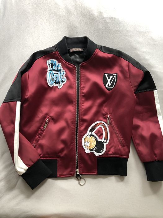 Яке Louis Vuitton