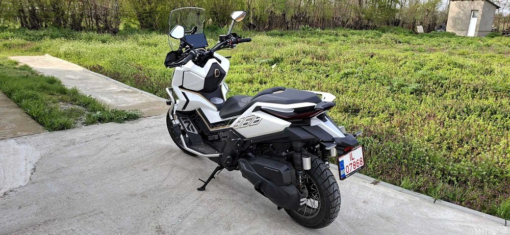Maxi scuter Adventure Touring Zontes 368G, iunie 2025