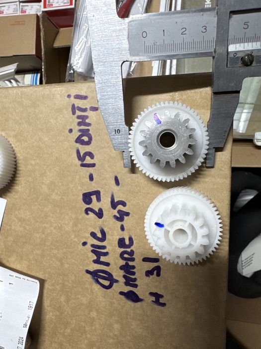 Pinion roata dintata cuplaj masina tocat bosch zelmer siemens noua.