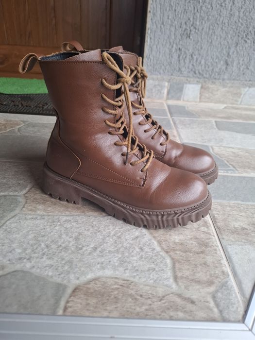 Дамски боти от Red Lips