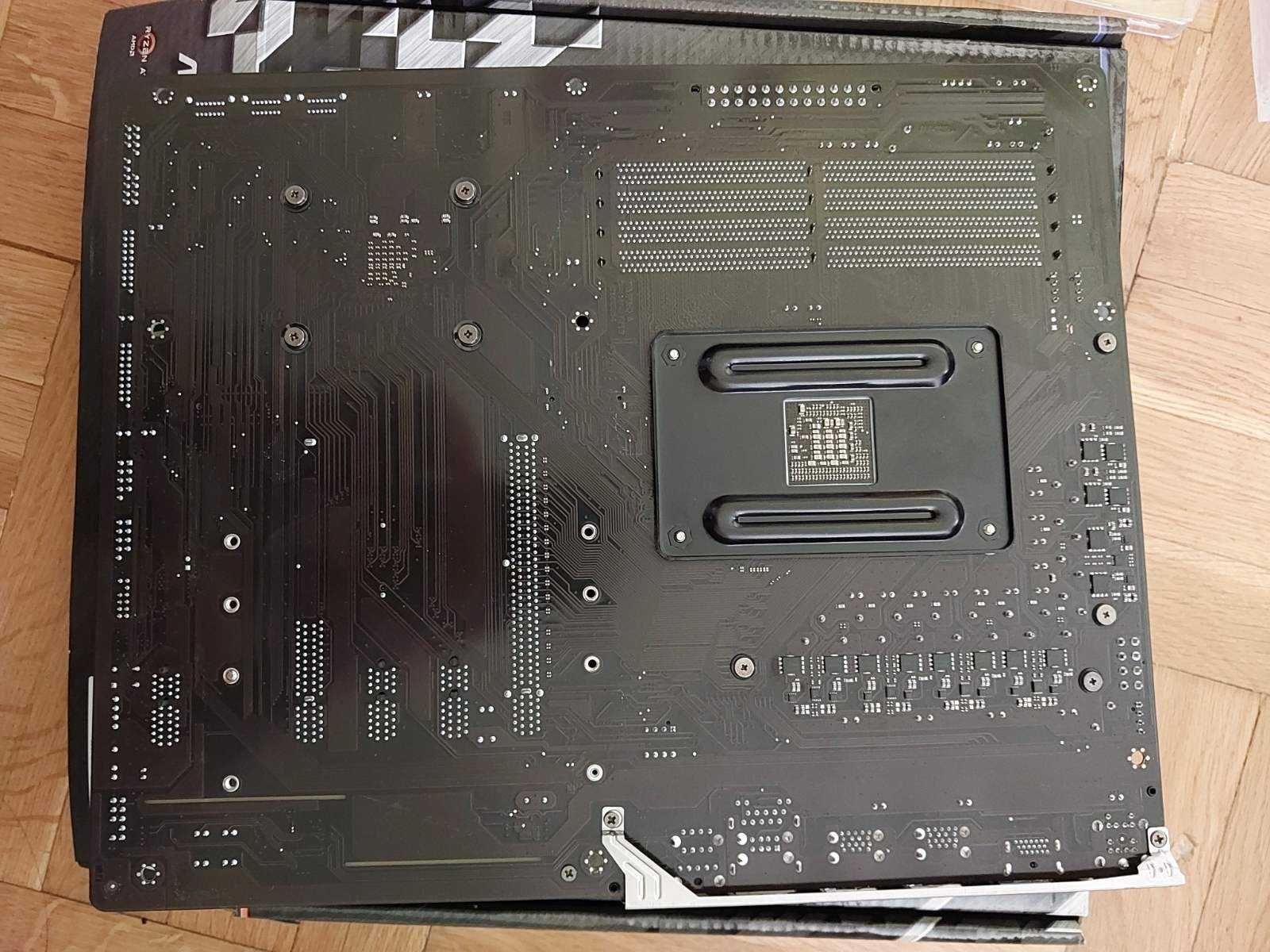 AMD Ryzen 7 5800X + Gigabyte X570 GamingX