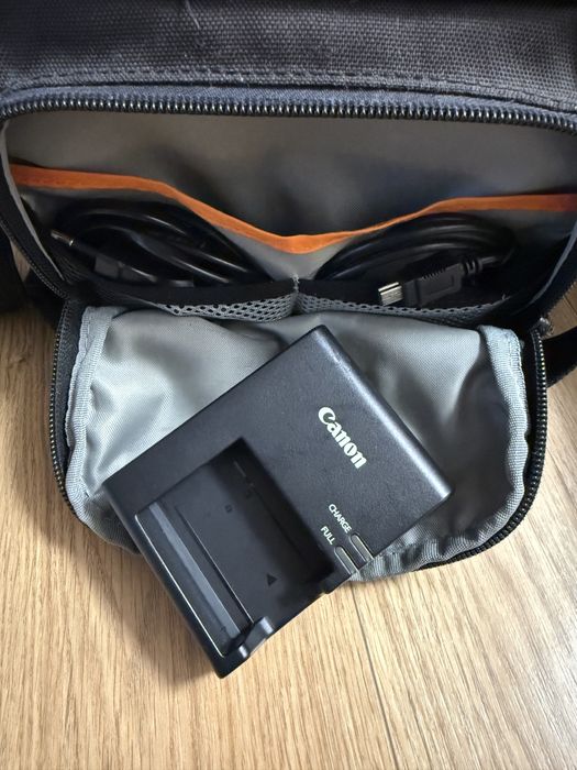 Canon EOS 1300D/Rebel T6 DSLR + 2 obiective