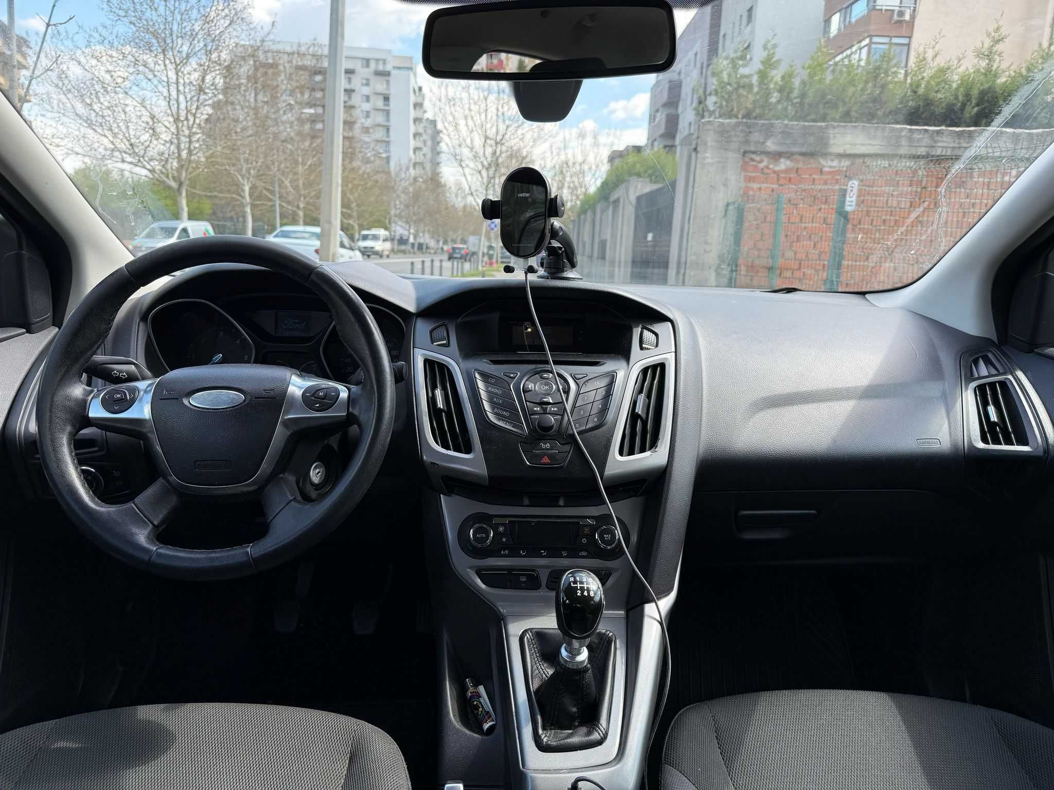 Ford Focus MK3 Sedan 1.6 TDCi 2012 – Climă, 252.000 km, Întreținut