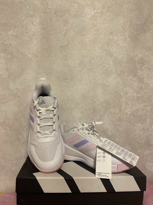 Адидас оригинал кроссовки