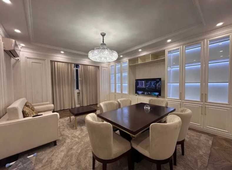 Ойбек Метро,  Сдаётся в аренду квартира в центре города 1100