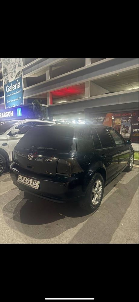 Volkes Wagen Golf 4