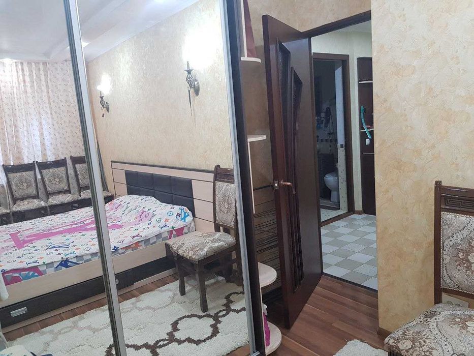 м.Буюк Ипак Йули за КФС 2-комн 1/4 55 м² ремонт мебель техника