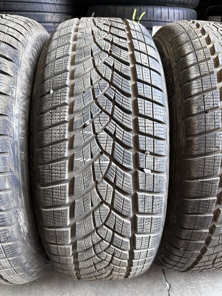 235/55/19 GOODYEAR 4бр