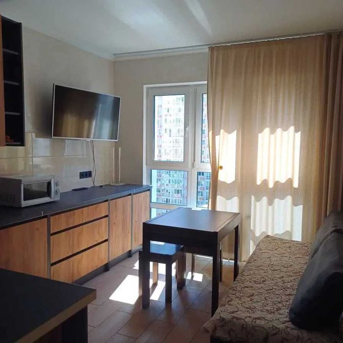 Дава се под наем Двустаен апартамент в София, Център - 55 кв.м за 392.7 € - Снимка #4