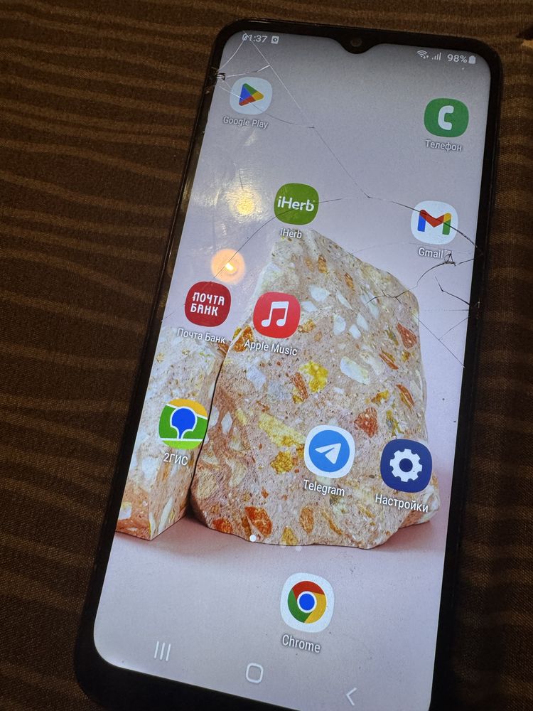 Продается Samsung на запчасти или весь