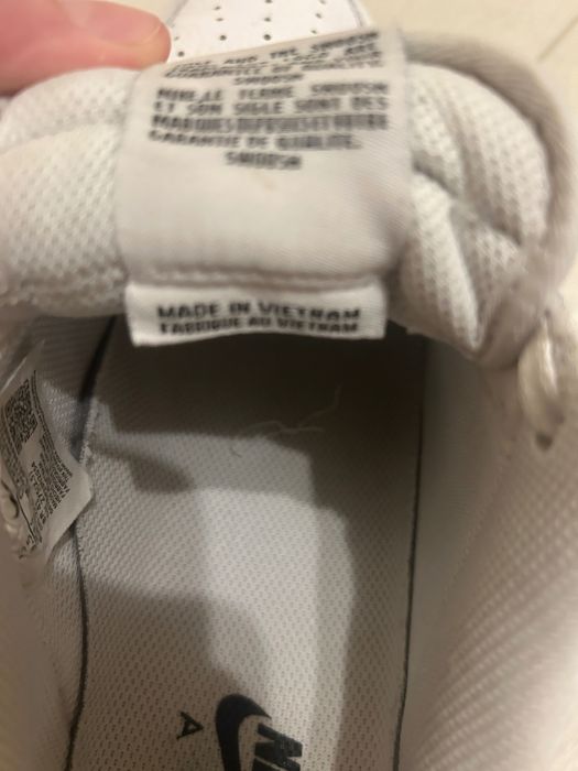 Vând adidasi nike air force 1