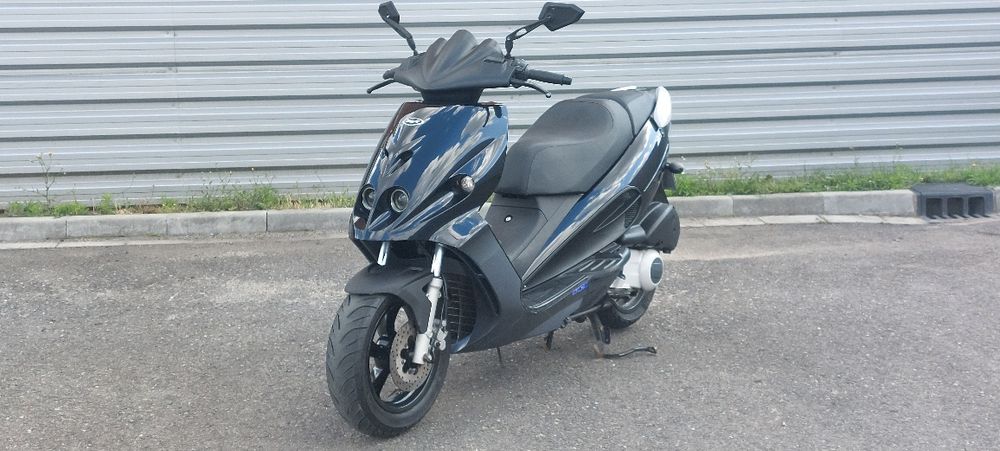 Malaguti Phantom max 250 f12