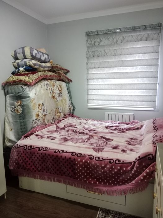 7qavatli turarjoy xonadonidan 5-qavati zudlik bilan sotiladi.