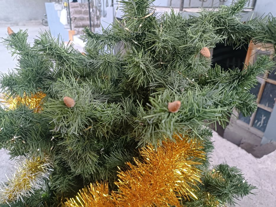 Янги йил арчаси Ёлка