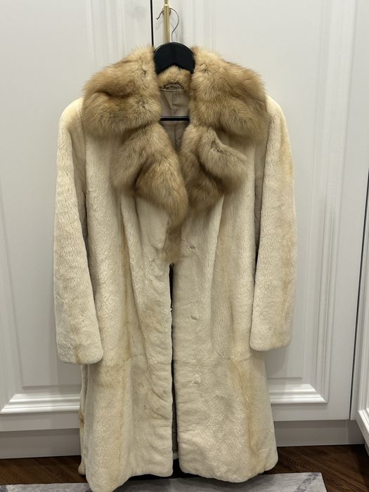 Шуба стриженная норковая с воротом соболь