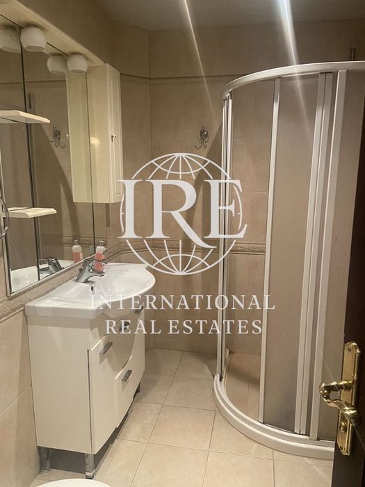 Продава се Четиристаен апартамент в Варна, Бриз - 194 кв.м за 2155 €/кв.м - Снимка #4