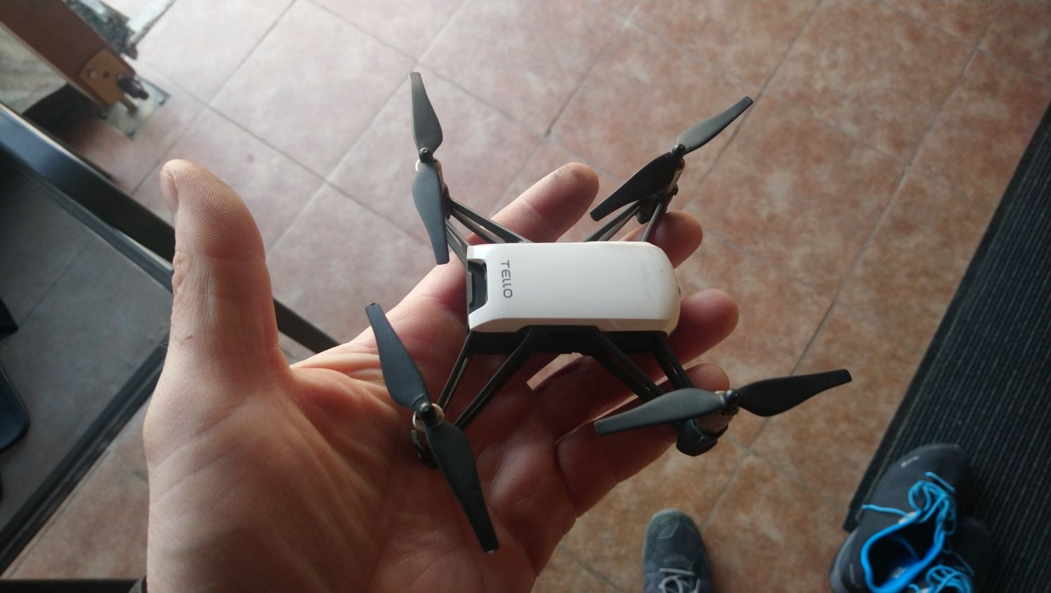 Drona dji tello FĂRĂ baterie