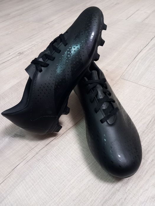 Футболни бутонки ADIDAS PREDATOR accuracy.4