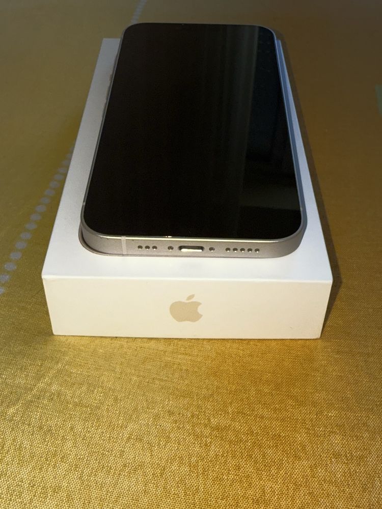 IPhone 14, 128MB