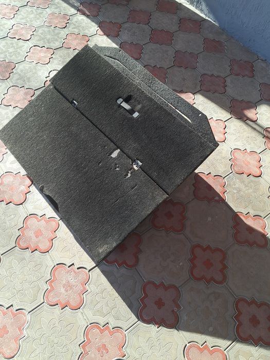 Заводская полка в багажник  W221