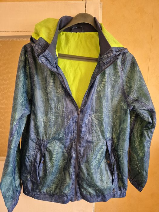 Дамски якета ветровки размер С/М