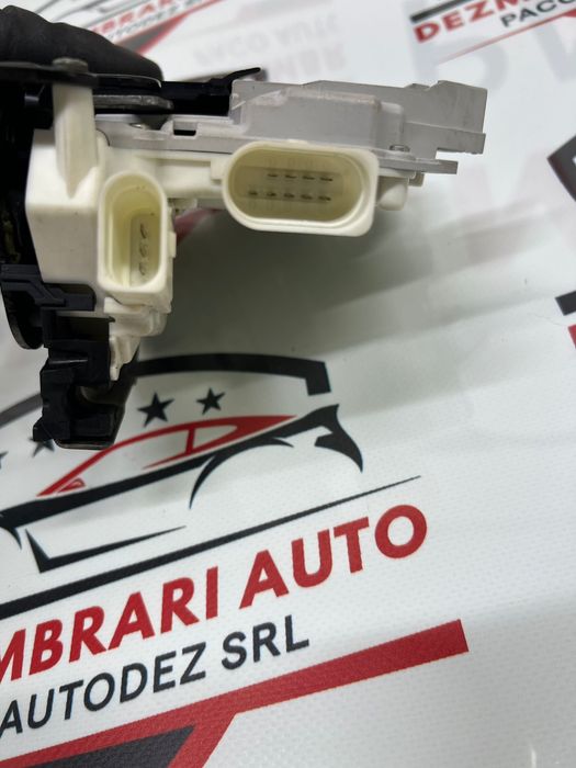 Broasca/Incuietoare Usa Stanga Fata Audi A6 4G C7/ A7 / A8 4H
