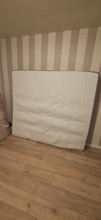 Saltea Ikea Vesteroy 180 x 200