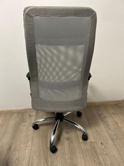 Scaun de birou în stare acceptabilă!