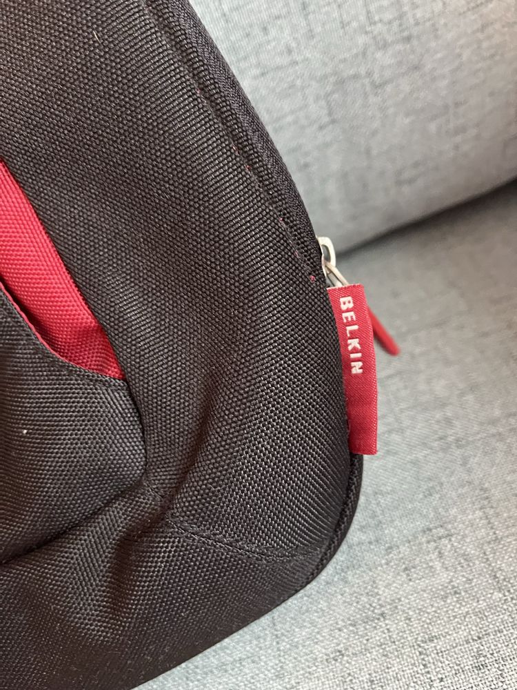 Чанта за лаптоп Belkin