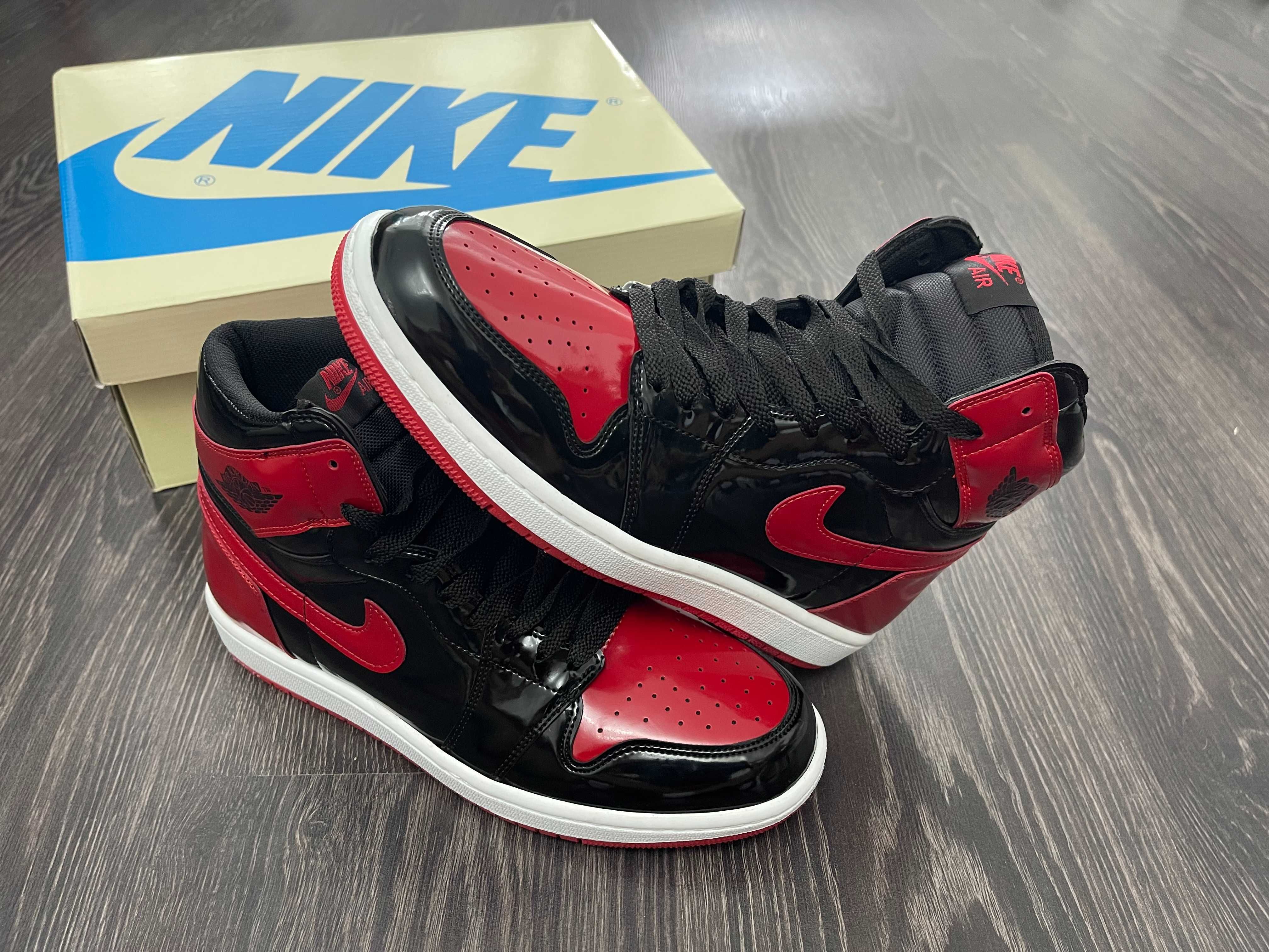 Adidasi NIKE Air JORDAN 1 Retro High OG Bred Patent Produs NOU Premium