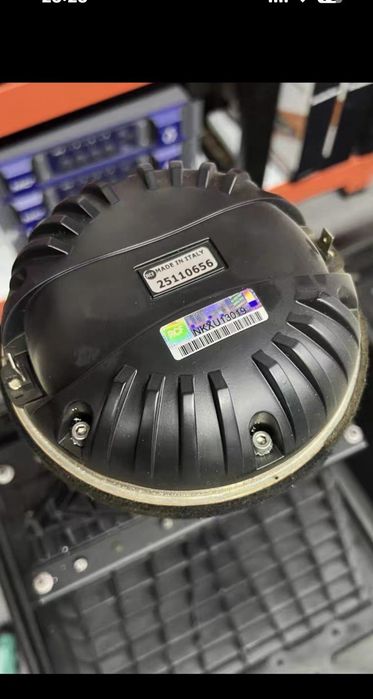 Профессиональная акустическая система.