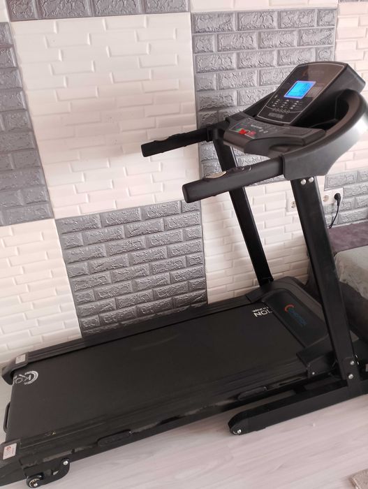 Бягаща пътека  првфосонална