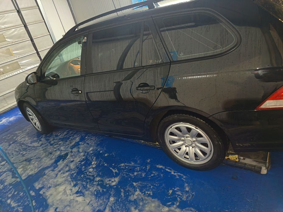 Golf 5 combi 2008 105 cp