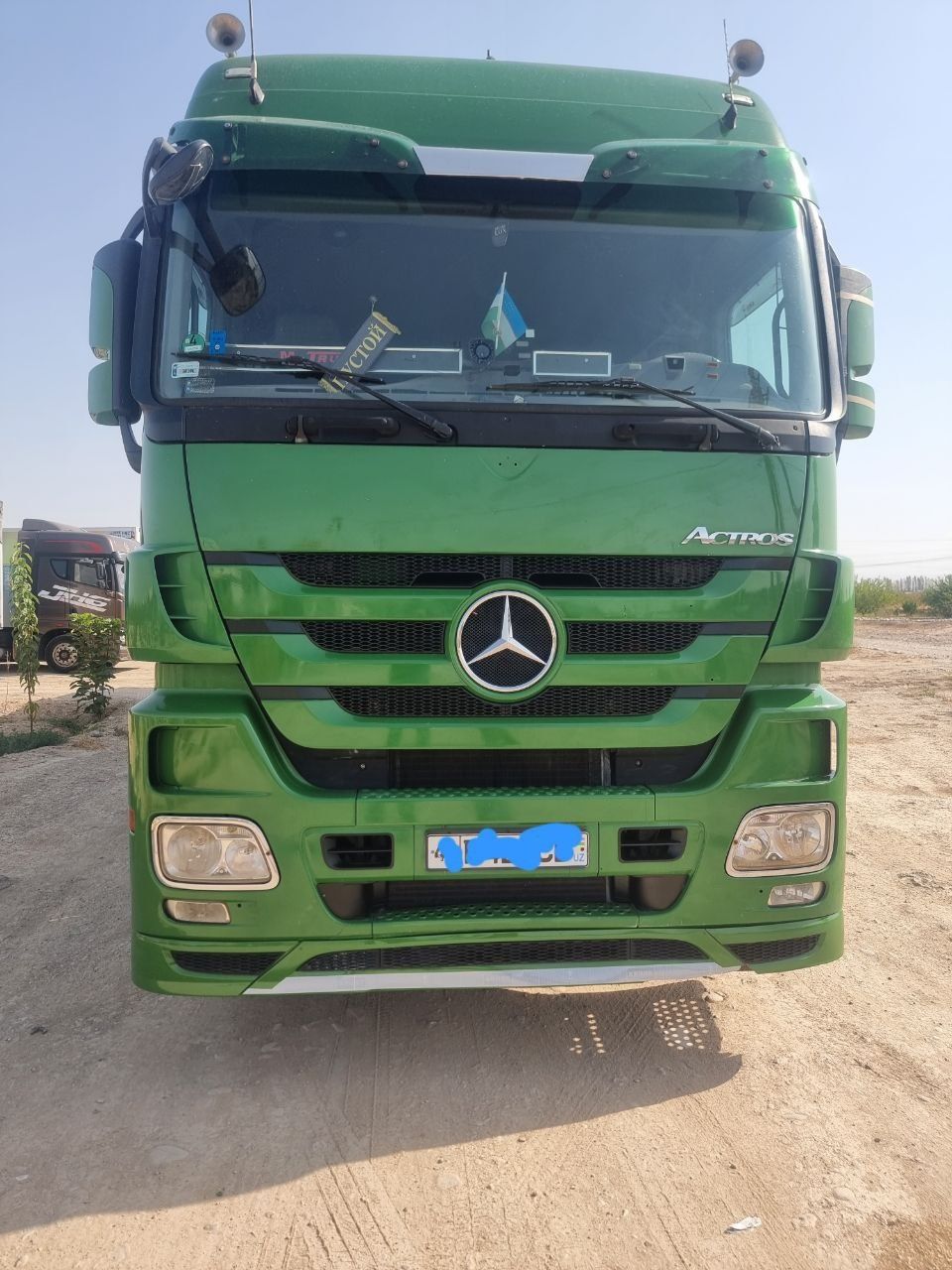 Mercedes Actros 1841 + SCHMITZ прицеп сотилади