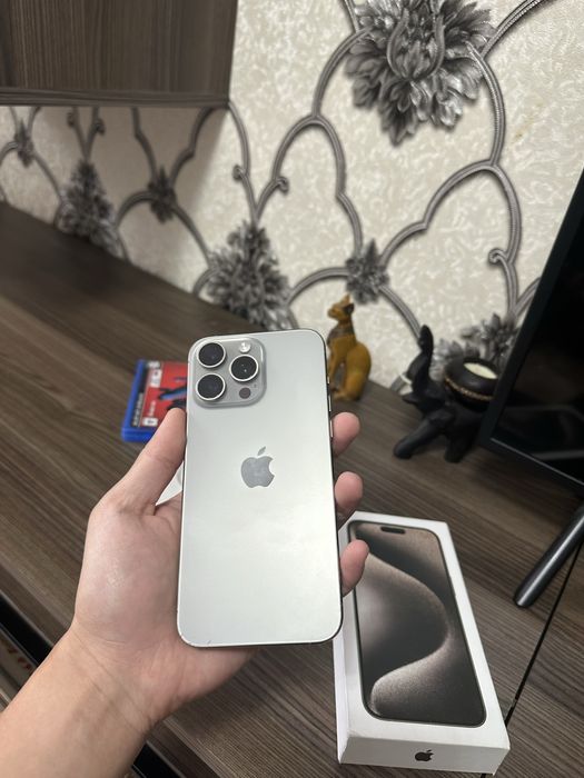 Продаю iPhone 15 Pro Max 512gb в идеальном состояние