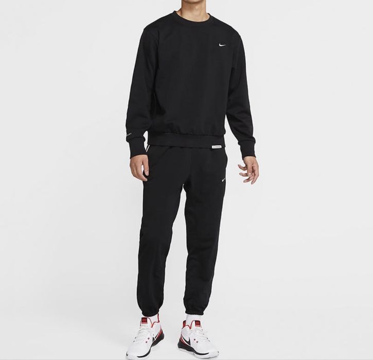 Универсальный свитшот Nike