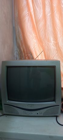 Телевизор цветной продам