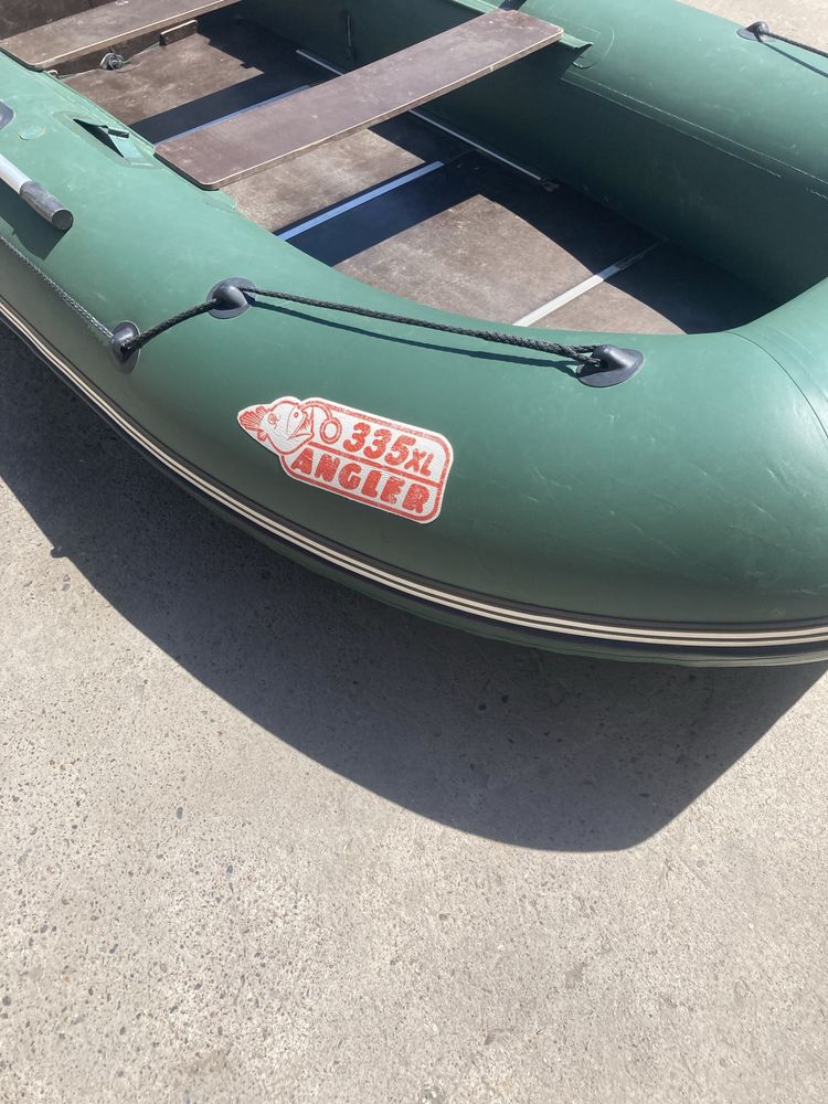 Продам лодку Angler