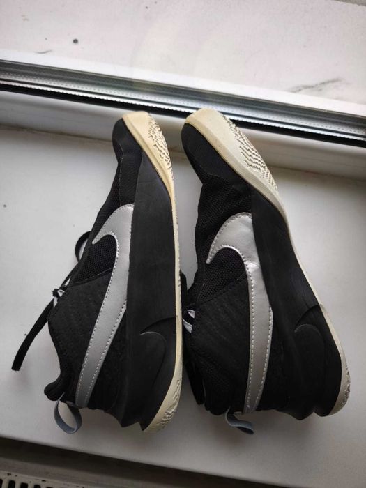 Adidași Nike originali – negru/gri, stare foarte bună