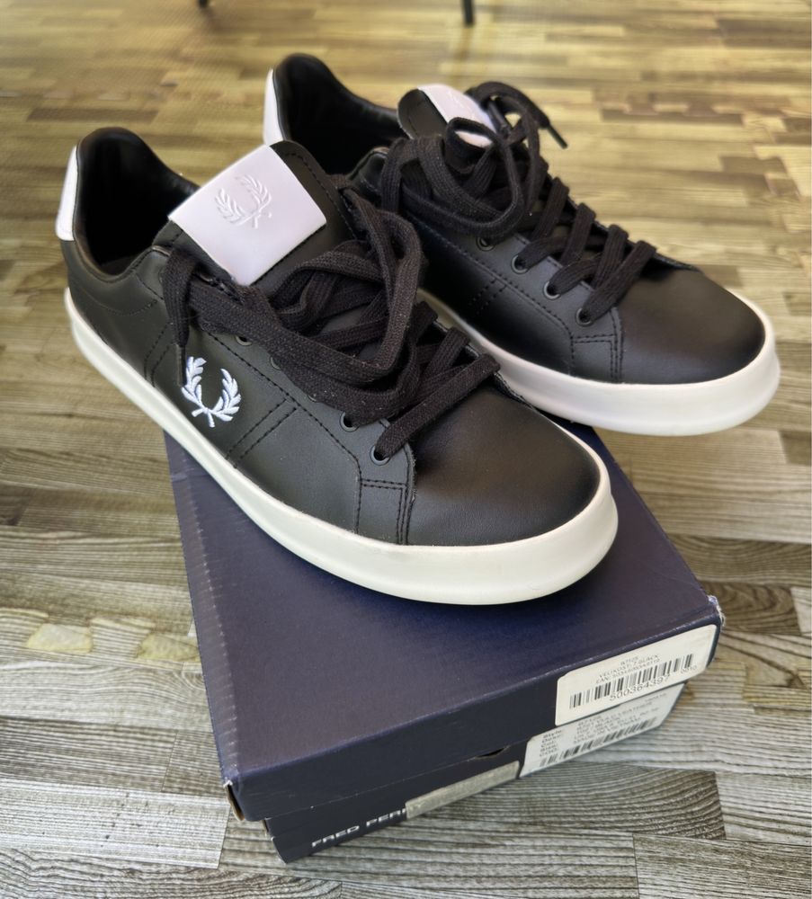 Fred Perry Vulc - черни, 41 номер