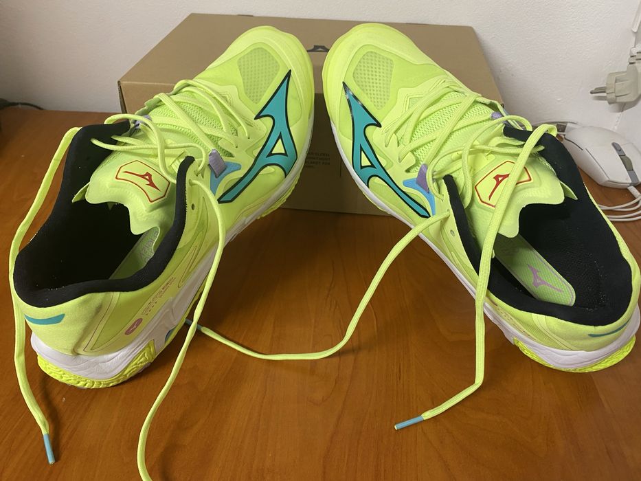 vand adidasi WAVE LIGHTING Z8