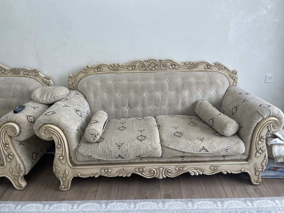 Продаю диваны 2 штука