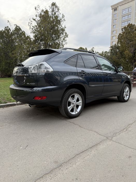 Lexus seria RX 400H