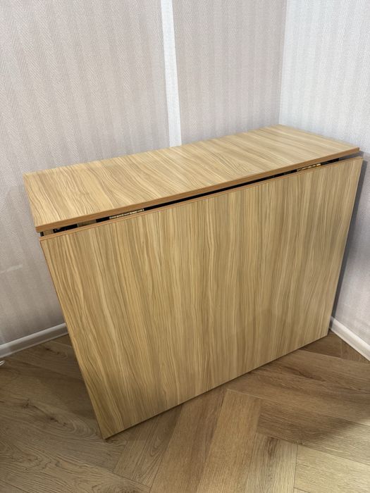 Раскладной стол в гостинную