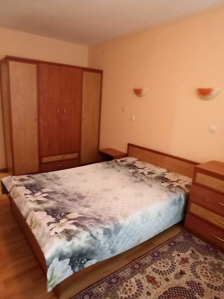 Дава се под наем Тристаен апартамент в Бургас, Меден рудник - зона А - 88 кв.м за 382.5 € - Снимка #9
