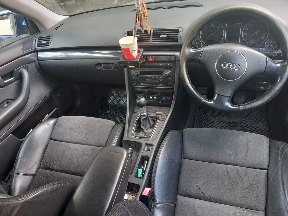 Vând Audi A4 1.9